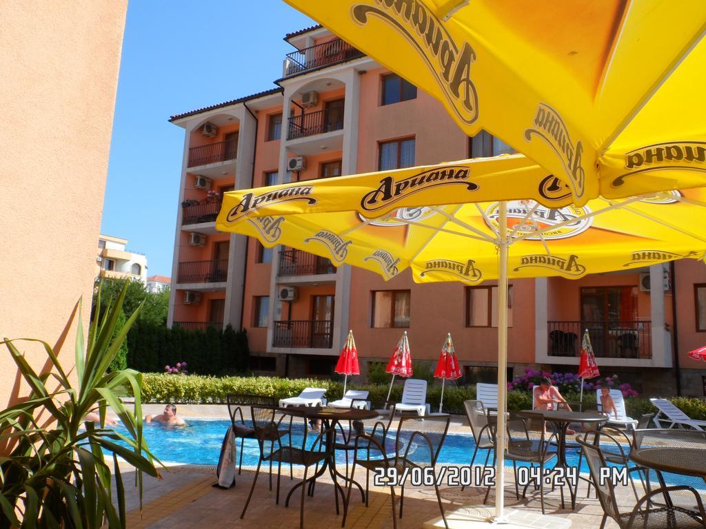 Gardenia Apartments Primorsko Bagian luar foto
