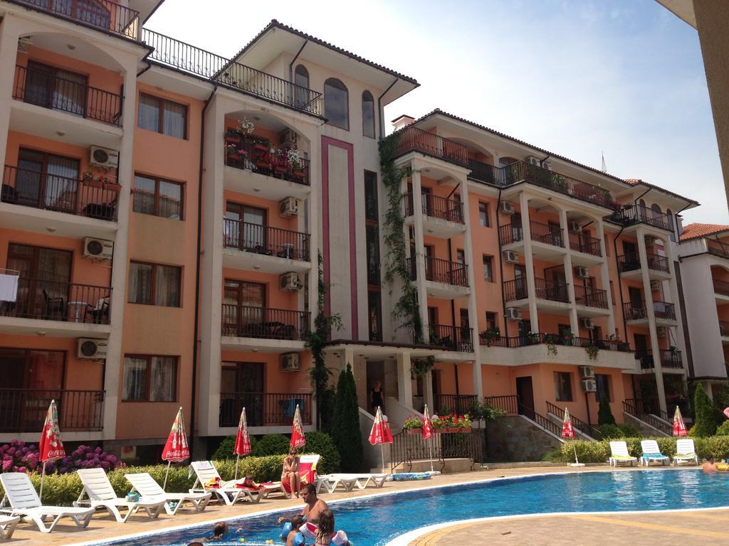 Gardenia Apartments Primorsko Bagian luar foto