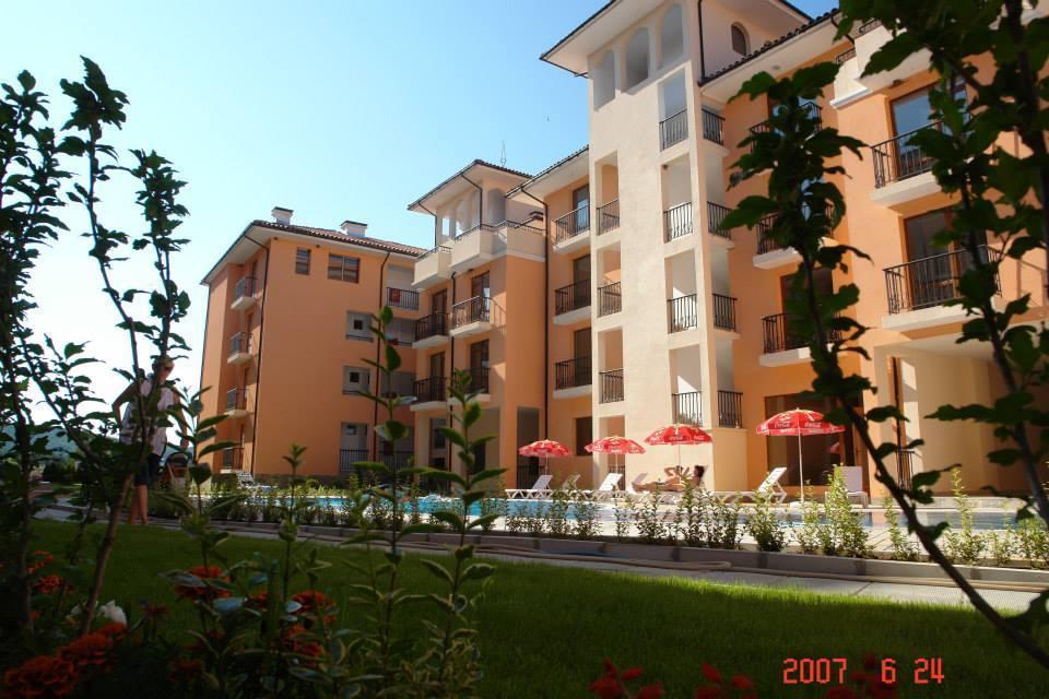 Gardenia Apartments Primorsko Bagian luar foto